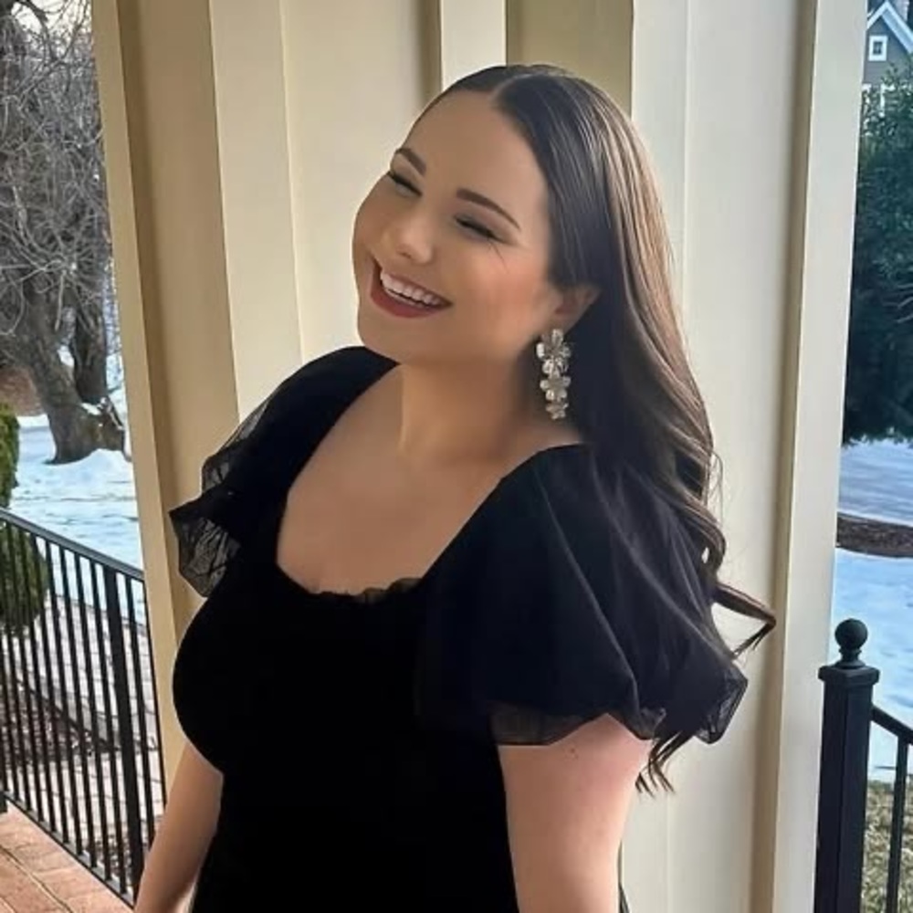 Meet your Posher, Caitlyn